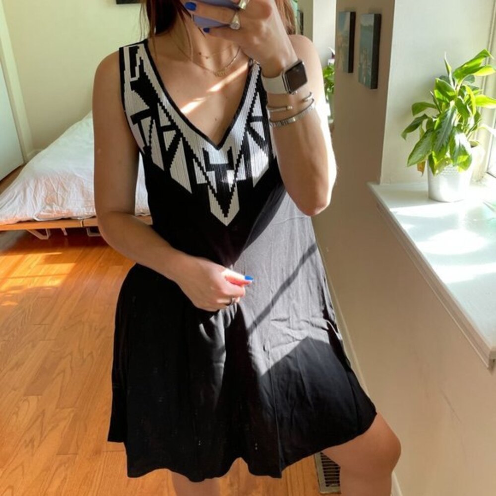 Shoshanna Swimwear Aztec Print V-Neck Mini Dress Black Size Petite